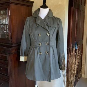 Forever heavy cotton feminine trench style Fall coat in olive